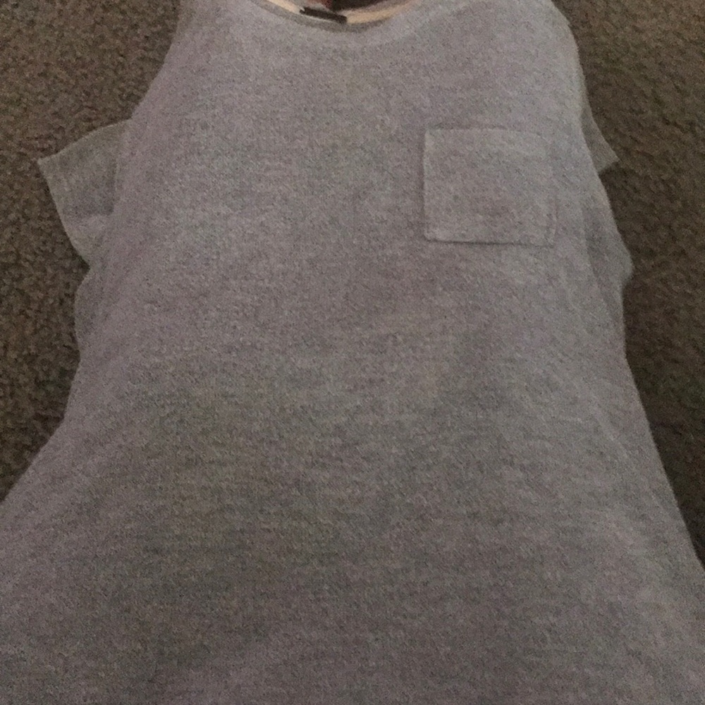 Grey pocket t shirt